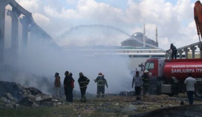 Şanlıurfa’da bir tekstil fabrikasında çıkan yangın kontrol altına alındı