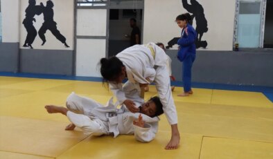 Şanlıurfalı 3 kız kardeş, judoda başarıyı birlikte yakalıyor