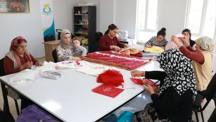 Şanlıurfa’da Haliliye Belediyesi tarafından düzenlenen mesleki kurslara kadınlar ilgi gösteriyor