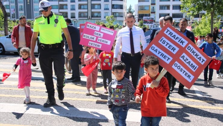 Şanlıurfa Siverek’te Karayolu Trafik Güvenliği Haftası Etkinliği Düzenlendi