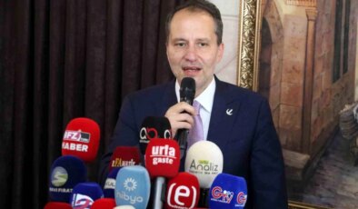 Yeniden Refah Partisi Genel Başkanı Fatih Erbakan Şanlıurfa’da Belediye Teşkilatını Ziyaret Etti
