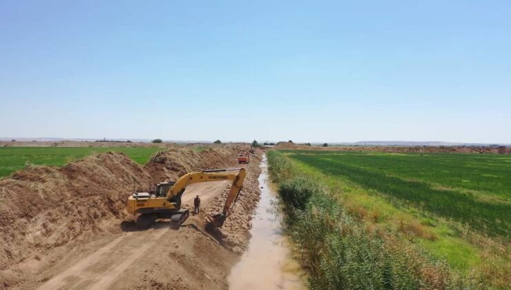 Şanlıurfa’da ve Suruç ovaları tahliye kanallarında çalışmalar sürüyor